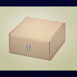 NWT Brighton Follow Your Heart Jewelry Box